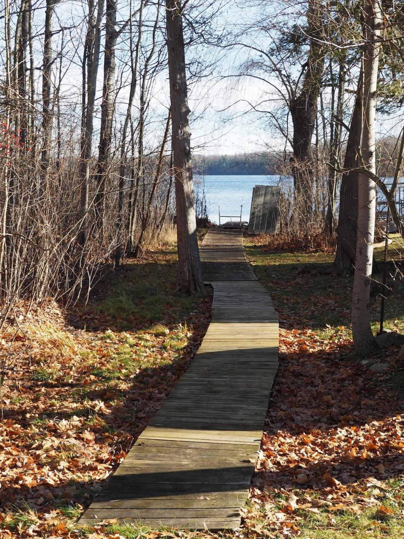 The Green Lake Getaway - Shared Lake Access! Interlochen Eksteriør billede